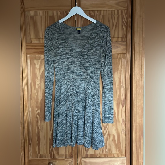 Dresses & Skirts - Gray Knit Mini Dress